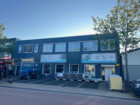 Fase 25 van de renovatie van bedrijfspand AJ Tec in Berkel en Rodenrijs