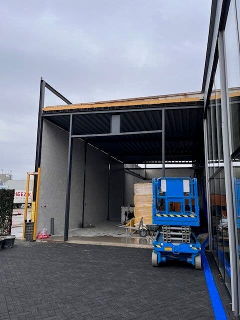 Fase 21 van de renovatie van bedrijfspand Scuderia Ferrari