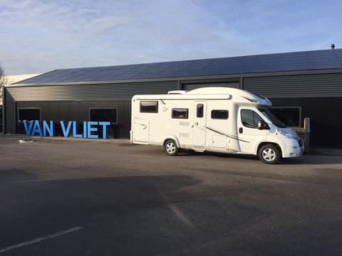Fase 32 van de renovatie van Van Vliet Caravans in Wateringen
