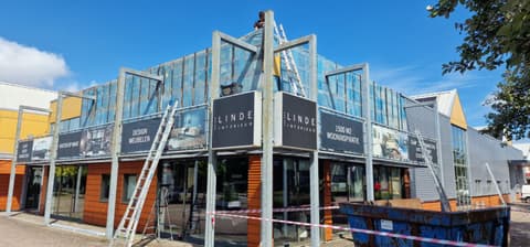 Fase 11 van de renovatie van bedrijfspand van der Linde Interieur in Bleiswijk