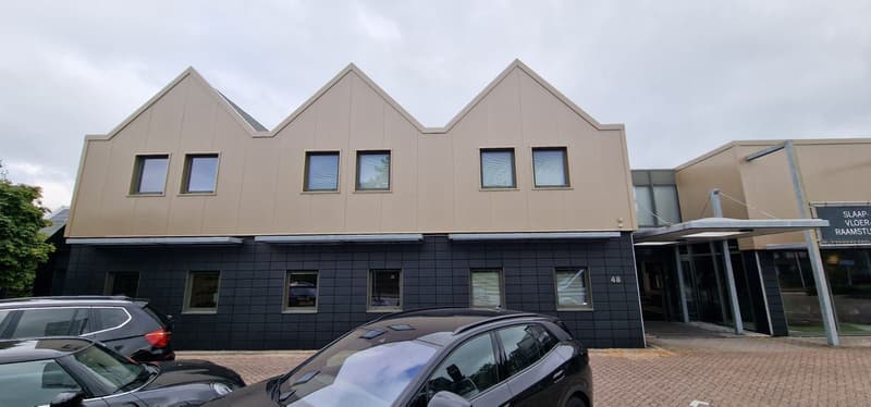 Renovatie van bedrijfspand van der Linde Interieur in Bleiswijk
