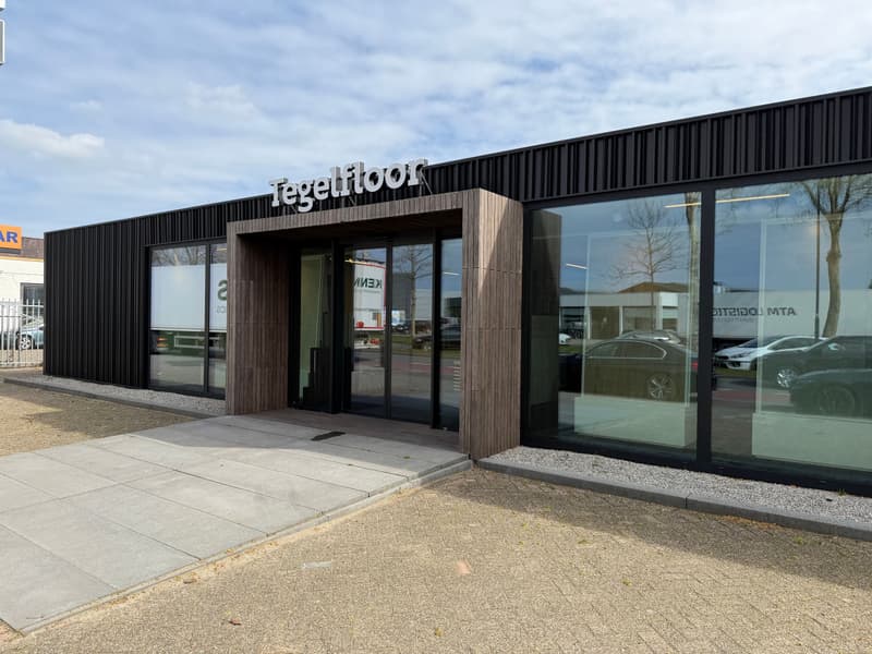 Na de renovatie: bedrijfspand Tegelfloor in Breda