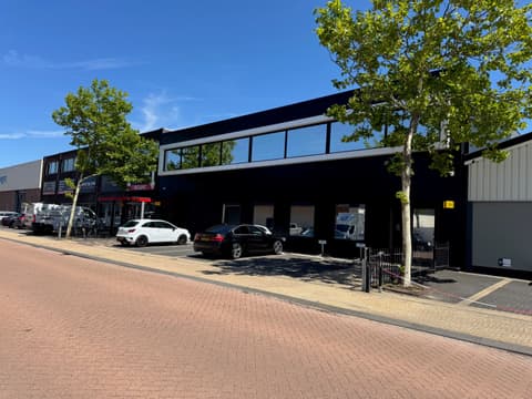Fase 30 van de renovatie van bedrijfspand AJ Tec in Berkel en Rodenrijs