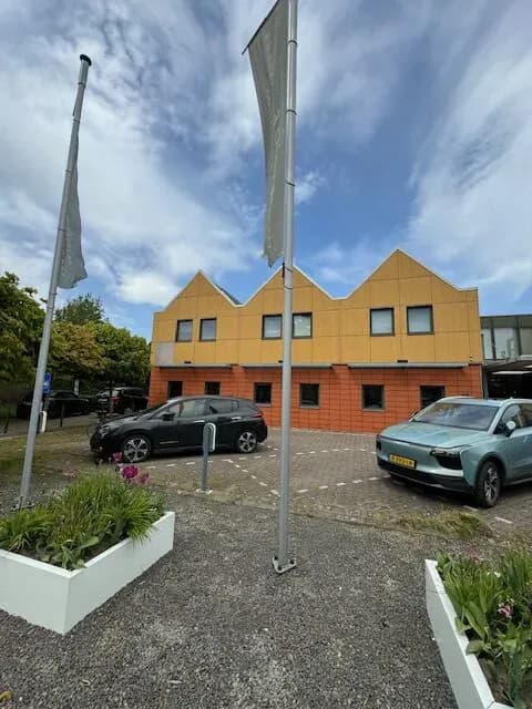 Fase 5 van de renovatie van bedrijfspand van der Linde Interieur in Bleiswijk