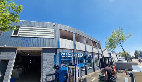 Fase 2 van de renovatie van bedrijfspand AJ Tec in Berkel en Rodenrijs