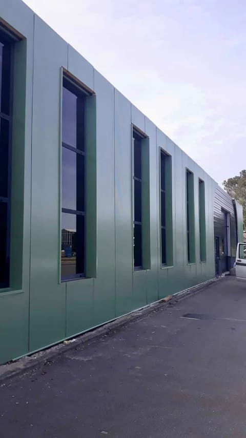 Fase 6 van de renovatie van bedrijfsruimte Mr. Seeds in Bleiswijk