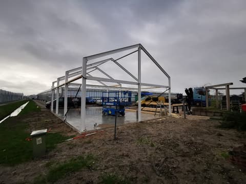 Staalconstructie voor een bedrijfspand, foto 1 van 4