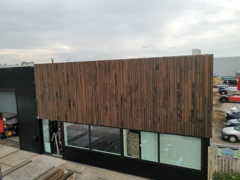 Fase 14 van de renovatie van bedrijfspand FZN-Parts in Berkel en Rodenrijs