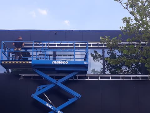 Fase 12 van de renovatie van bedrijfspand AJ Tec in Berkel en Rodenrijs