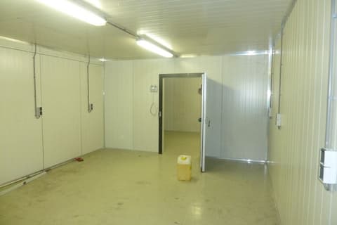 Fase 8 van de montage van de koelcel in Nootdorp