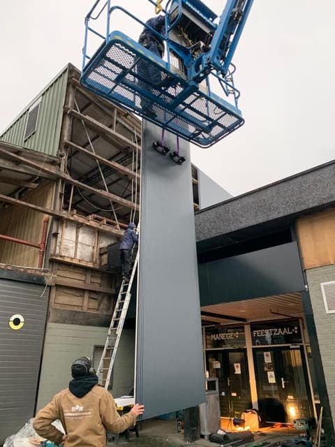 Fase 17 van de renovatie van sporthal Reyerparc in Ridderkerk