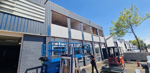 Fase 21 van de renovatie van bedrijfspand AJ Tec in Berkel en Rodenrijs