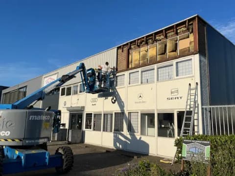 Fase 6 van de renovatie van bedrijfspand FZN-Parts in Berkel en Rodenrijs