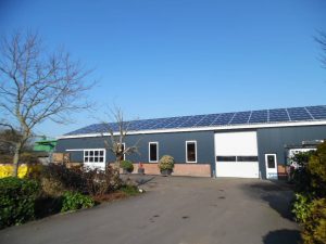 Renovatie Bedrijfsruimte Zuid-Holland After zonnepanelen sandwich isolatie